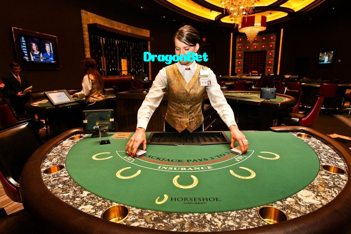 DragonBet خوش آمدید بونس +600% پیشکش موبائل ایپ کے پروموشن سیکشن میں دکھائی دیتی ہے۔